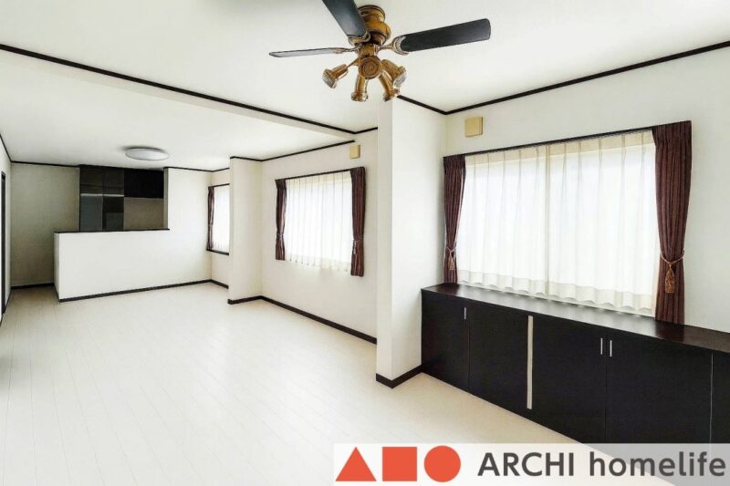 リビング(姫路市飯田3丁目)